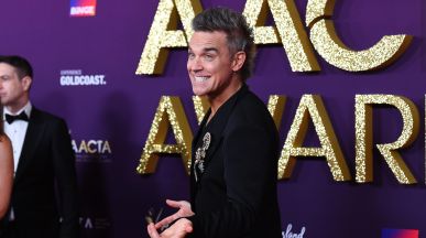 Robbie Williams ще пее в полувремето на Супербоул през 2026 г.?