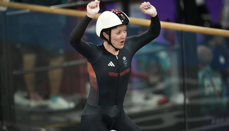 Анна Морис колоездене европейско - Британка счупи 2 пъти за 1 ден световен рекорд на европейското по колоездене