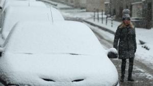 сняг зима София