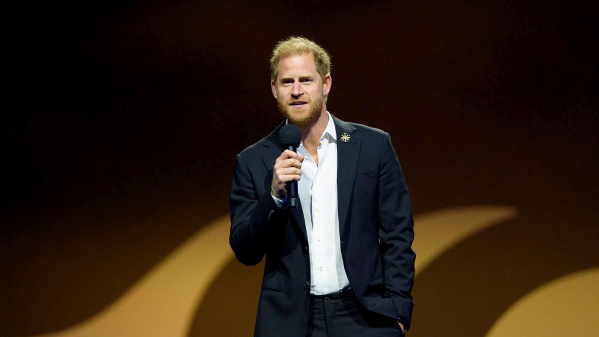 Британският принц Хари присъства на церемонията по закриването на игрите