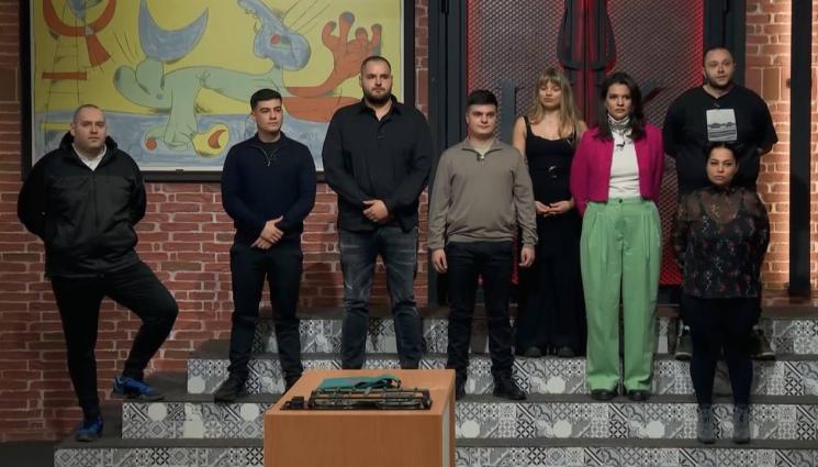 Hells Kitchen - За първи път в Hell’s Kitchen: Четвърти отбор се присъединява към надпреварата. Кой ще напусне Кухнята на Ада?