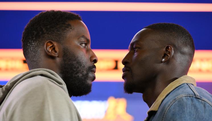 Ричард Риакпоре Лорънс Околи - Боксьор захапа съперник за целувка с Мадона