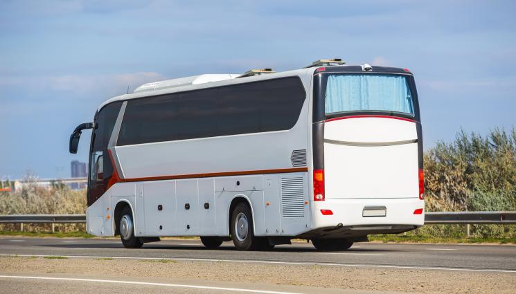 автобус - Автобус с над 30 пътници катастрофира край Боженци!