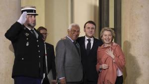 среща Париж Макрон