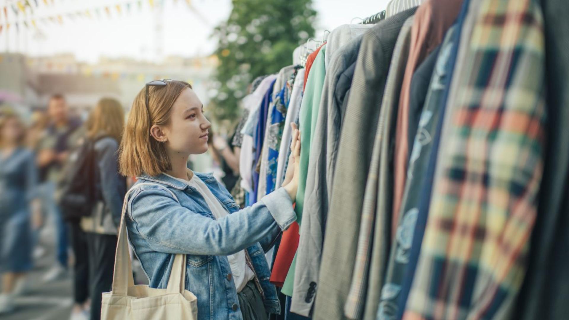 Интересът към магазините за стоки втора употреба и услугите за