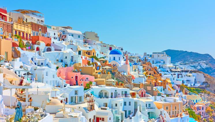 Санторини - СЛЕД ЗЕМЕТРЕСЕНИЯТА: Туризмът в Санторини се пробужда 