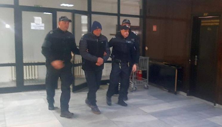 д - Адвокатът на българския Ескобар: Той е със 100% нетрудоспособност, не може да лежи в затвор (СНИМКИ)