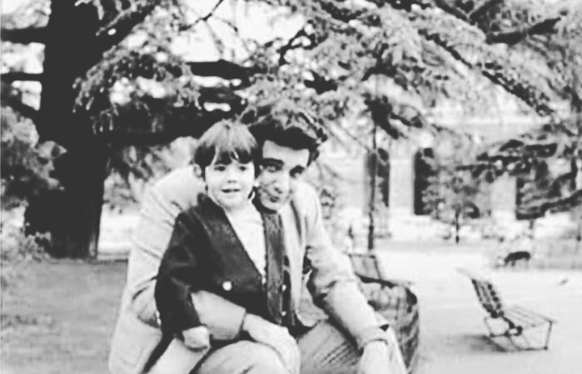 Певецът и композитор Пласидо Доминго син