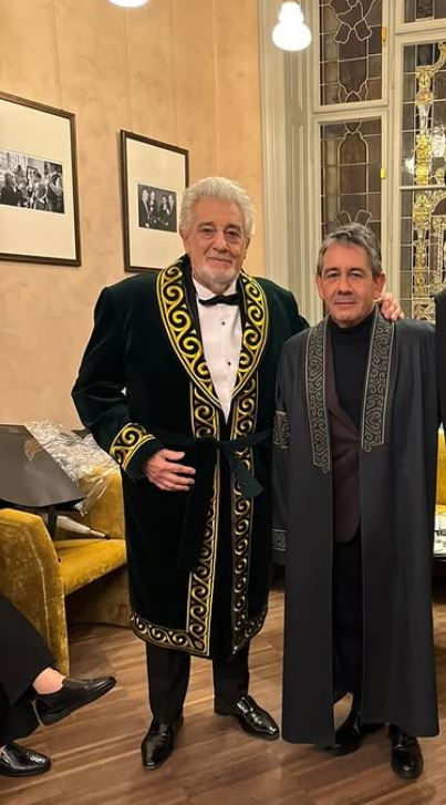 Певецът и композитор Пласидо Доминго син