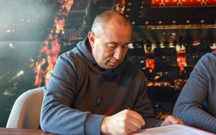 Мъри Стоилов взе албански национал в Гьозтепе