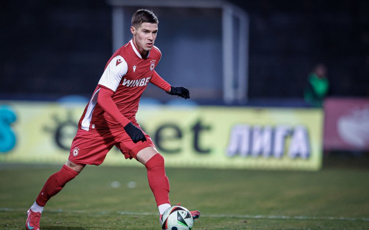 Кипърци отмъкват асистент №1 на ЦСКА без пари