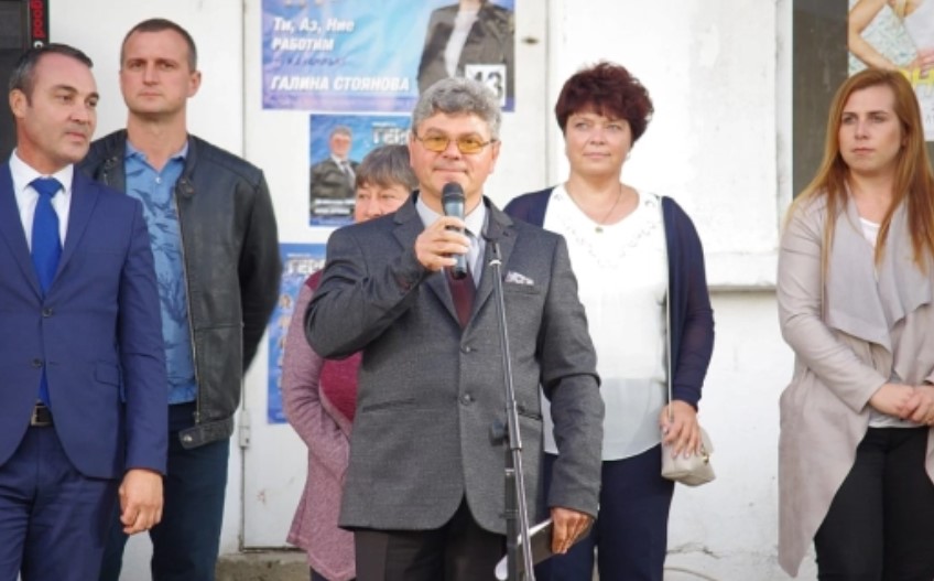 Антон Антонов