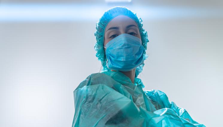 med sestra - ЗВЕРСТВО: Медицински сестри бият пациент! (ВИДЕО)