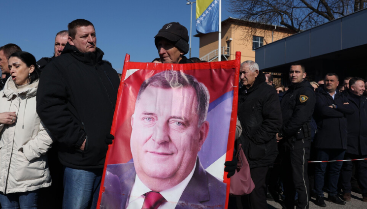 Милорад Додик - Съдът обяви за виновен президента на Република Сръбска Милорад Додик