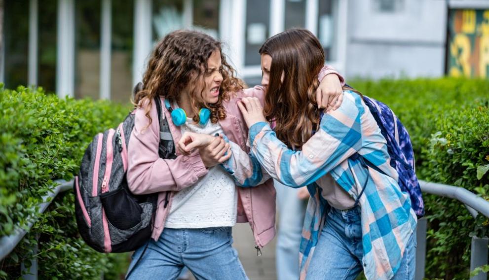 Жители на Пазарджик ще протестират пред сградата на средно училище