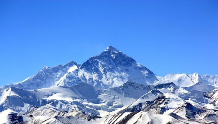 хималаи - ГОЛЯМА ТРАГЕДИЯ: Срутен ледник затрупа поне 47 души!