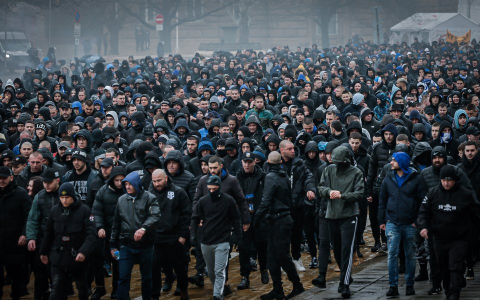 Шествие на феновете на Левски