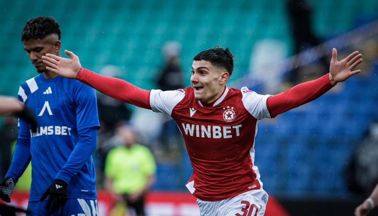 Петко Панайотов - Петко Панайотов заяви: Искам да играя повече, но да го заслужавам