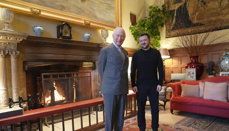 зеленски чарлз - ТРИ ПЪТИ ЗА ЩАСТИЕ: Чарлз III прие Зеленски в Уиндзор