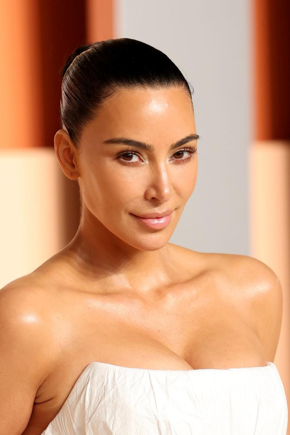  Ким Карадшиян 