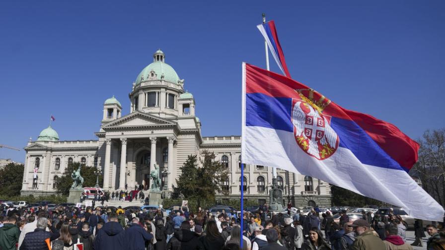 <p>Как властта реагира на студентските протести в Сърбия</p>