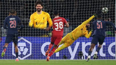 Алисон Бекер Ливърпул ПСЖ