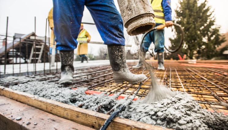 строител строеж работник - Столична община спря строителството на жилищни сгради в заливаемата тераса на река Драгалевска