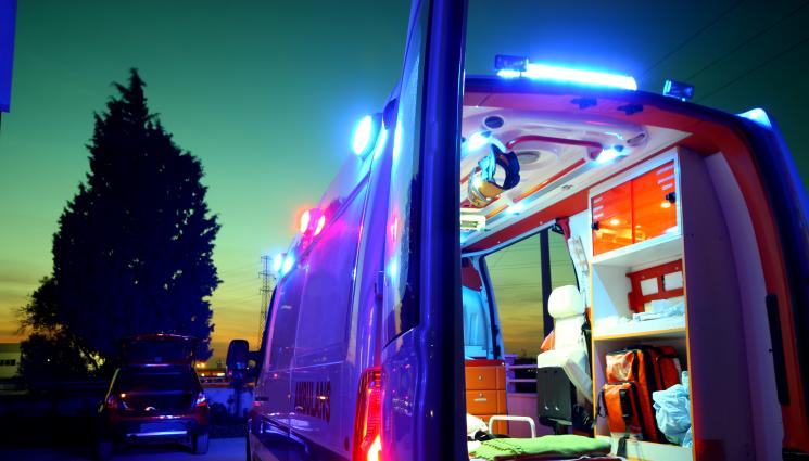 бърза помощ линейка