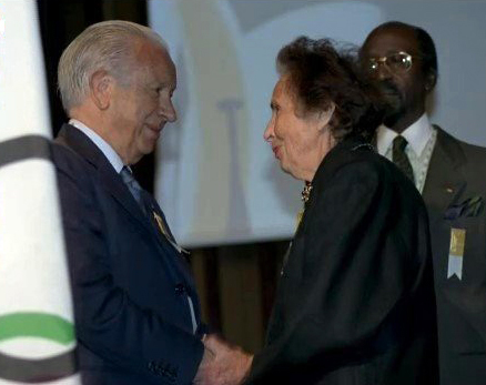 Надежда Лекарска с президента на МОК Хуан Антонио Самаранч