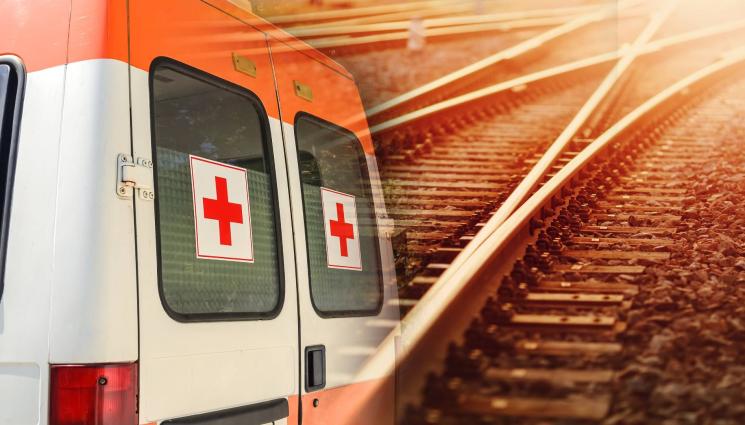 жп линейка - ПОРЕДЕН АД НА РЕЛСИТЕ: Локомотив пламна на гара, има пострадали!