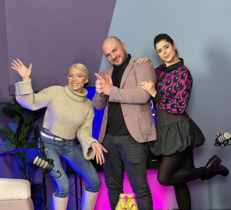  са третата двойка напуснала Един за друг след церемония пред