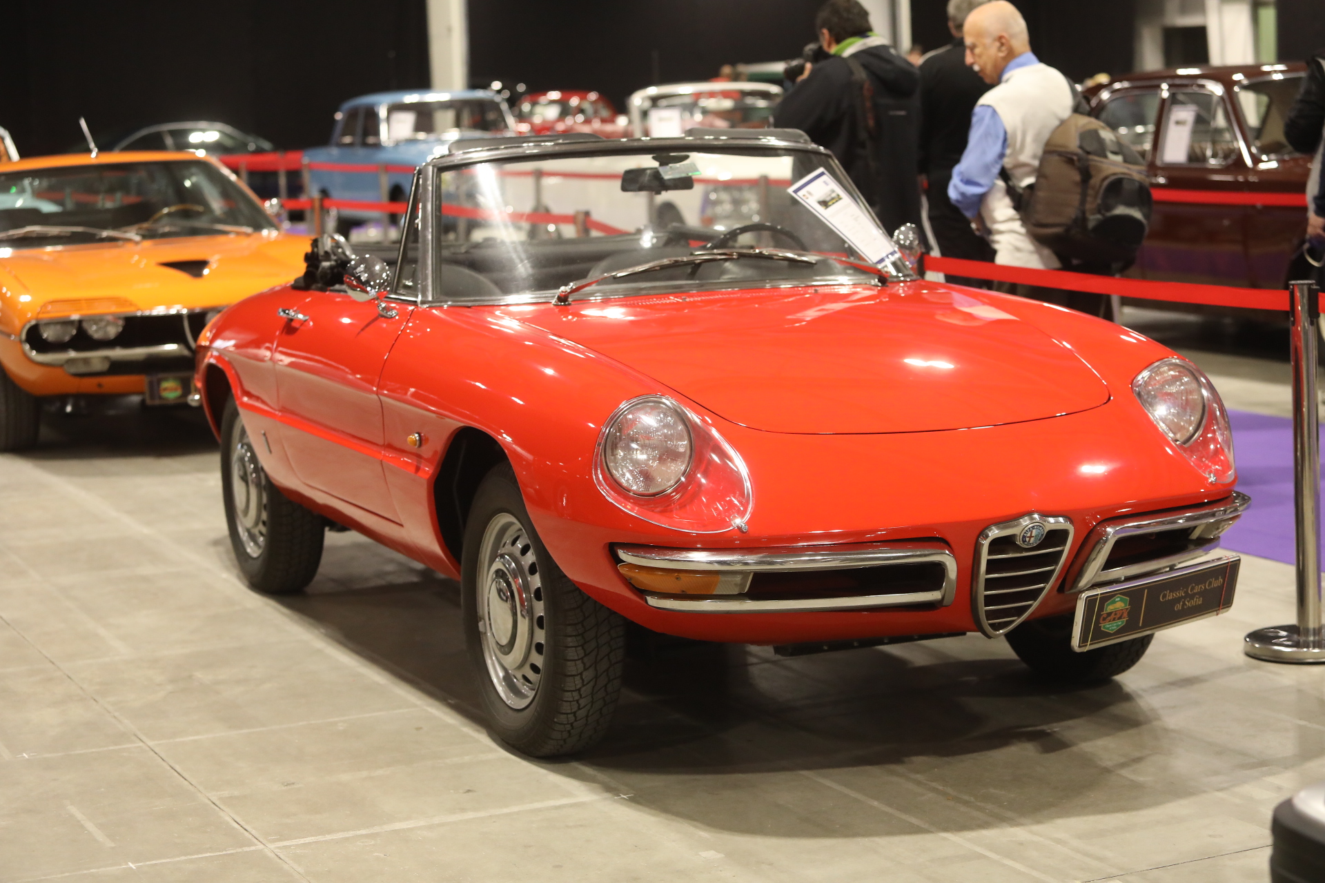 <p>Изложение на ретро автомобили в "Интер Експо Център" София&nbsp;</p>