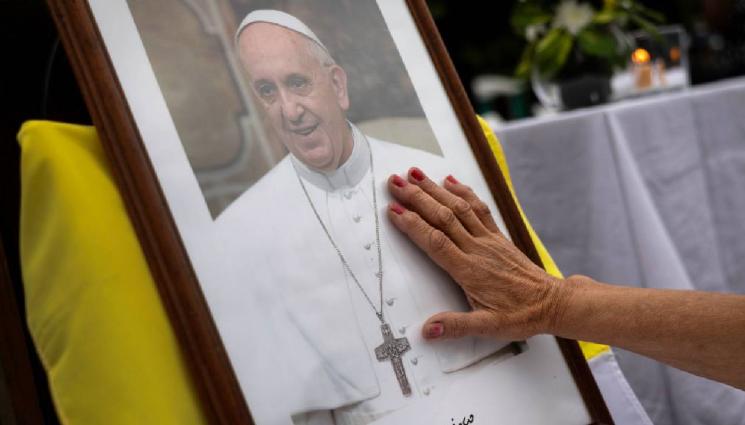 Папа Франциск - След кончината на папа Франциск: Оставяме съболезнования в специална книга в София!