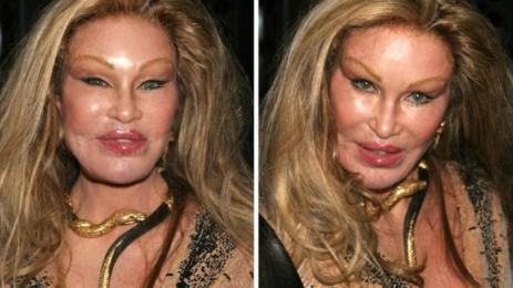 жената котка