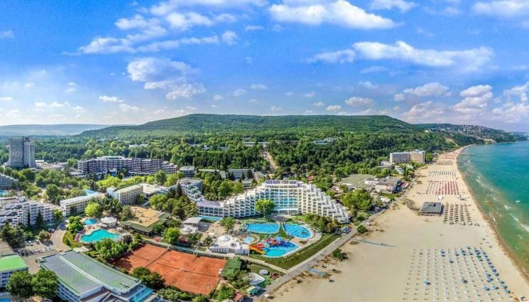 курорт Албена - Съпругата на създателя на курорта Албена: Наричаха го фантазьор и мечтател