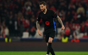 Официално: ключов защитник на Барселона подписа нов договор