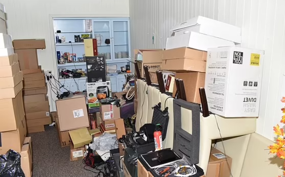  жилището, населявано от бандата 