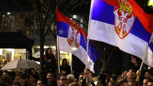 Управляващите в Сърбия готвят блокада в Нови Сад