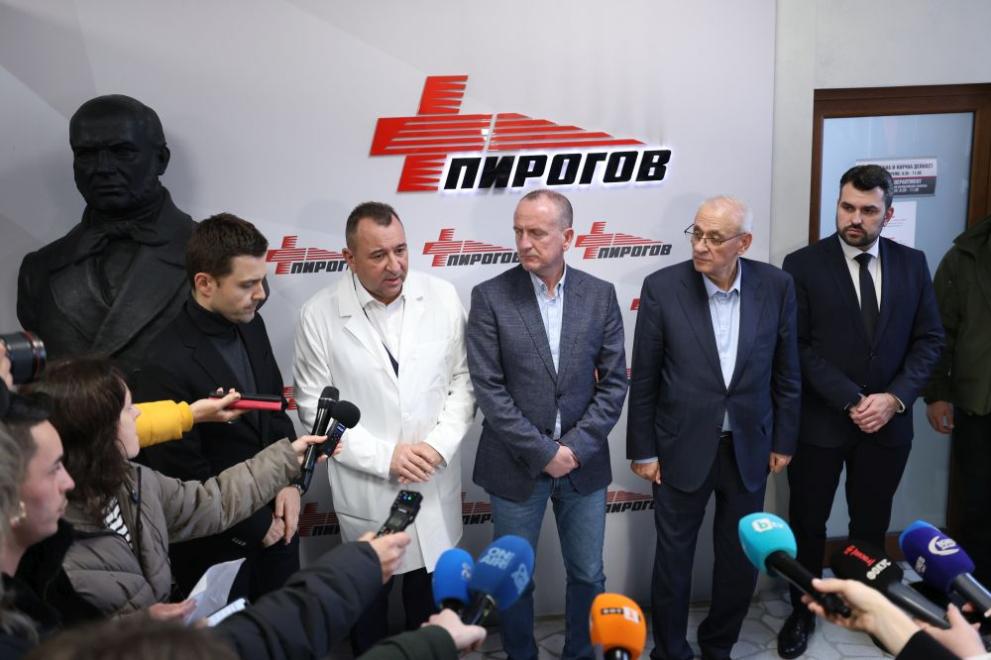 Министърът на здравеопазването на България доц. д-р Силви Кирилов и