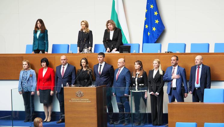 величие - ЩЕ КЛАТИ КАБИНЕТА: 