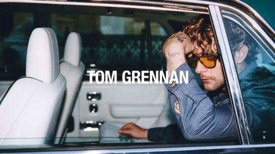 Tom Grennan представя новия си сингъл „Boys Don't Cry“