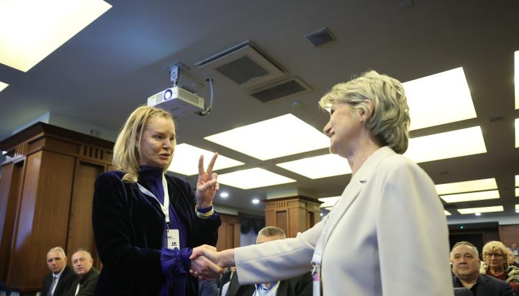 Стефка - Стефка горда: Явно ми е дошло времето, глас народен, глас божи, нищо няма на всяка цена