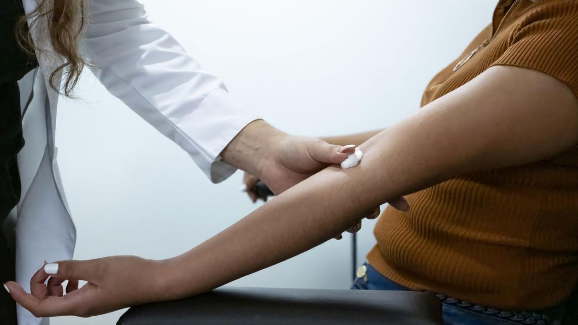 Само за ден над 600 доброволци дариха кръв за пострадалите