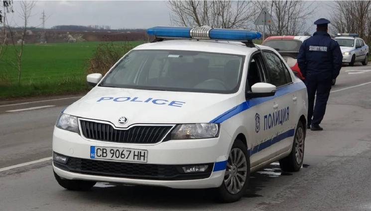 d - КОШМАР: Полицията издирва изчезнало момиче! (СНИМКА)