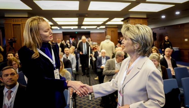 Стефка Костадинова Весела Лечева БОК - Весела Лечева иска промени в споразумението