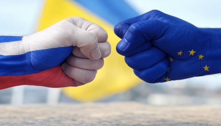 Русия ЕС - ЕС удря с 17-и пакет санкции: Война срещу „фантомните“ руски танкери!