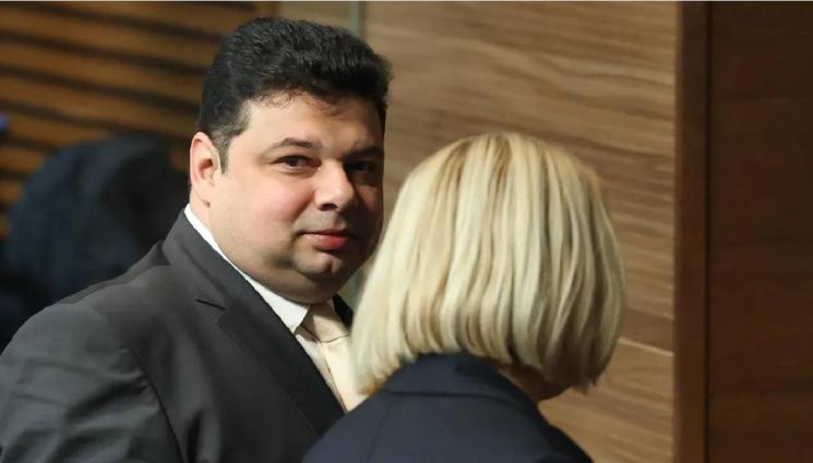 Орлин Колев - Парламентът прати Орлин Колев в Конституционния съд