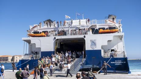 ферибот Гърция