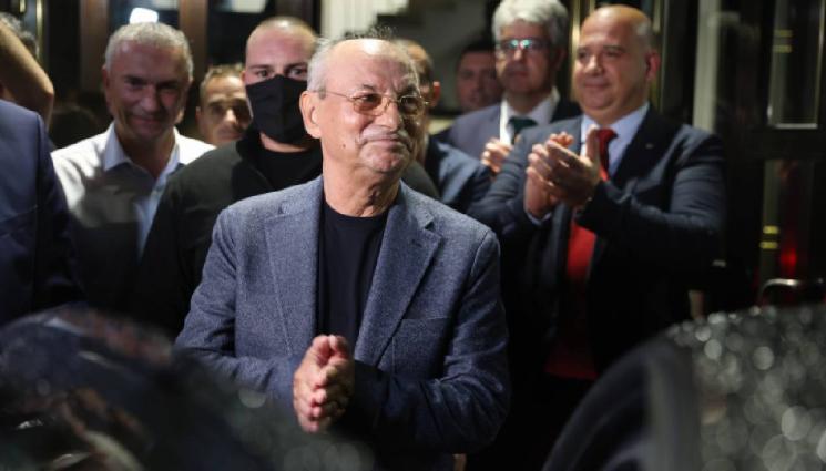 Ахмед Доган - Административният съд в София отхвърли жалбата на Ахмед Доган за марките “ДПС”