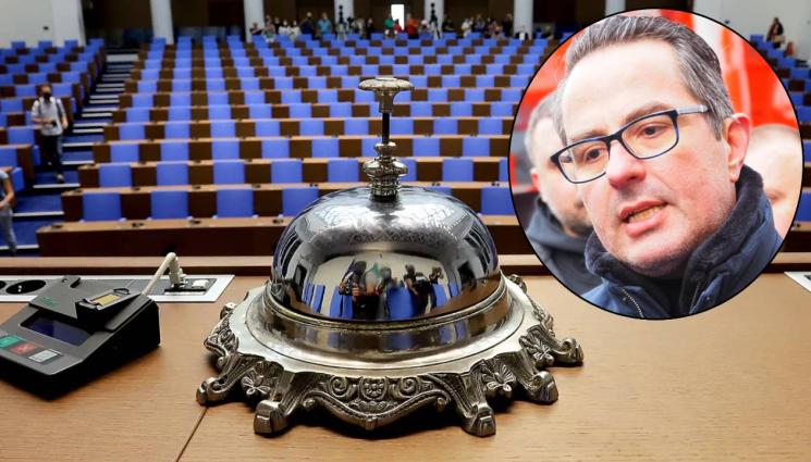 Цончо Ганев - „Възраждане“ събира подписи за вот на недоверие